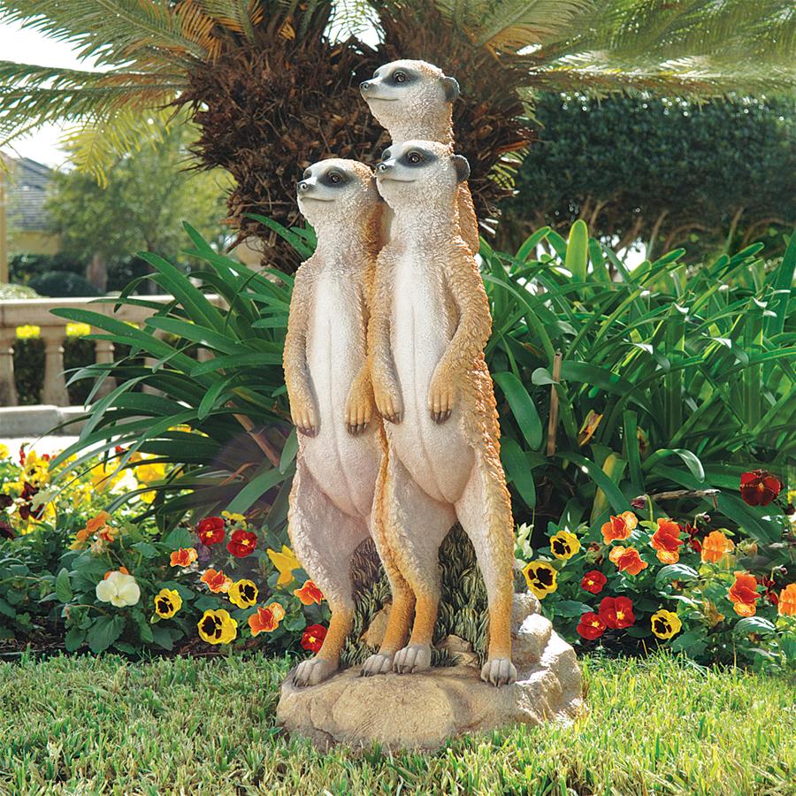 MEERKAT GANG STATUE NR