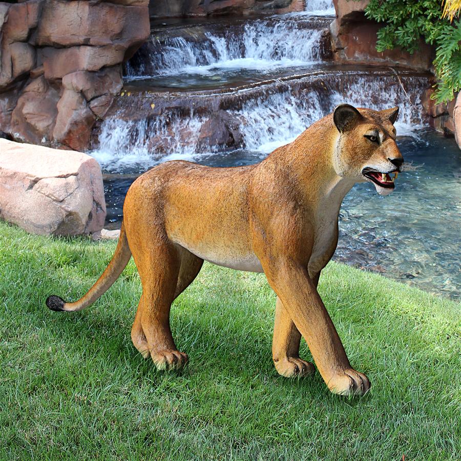 WALKING LIONESS STATUE FRT-NR