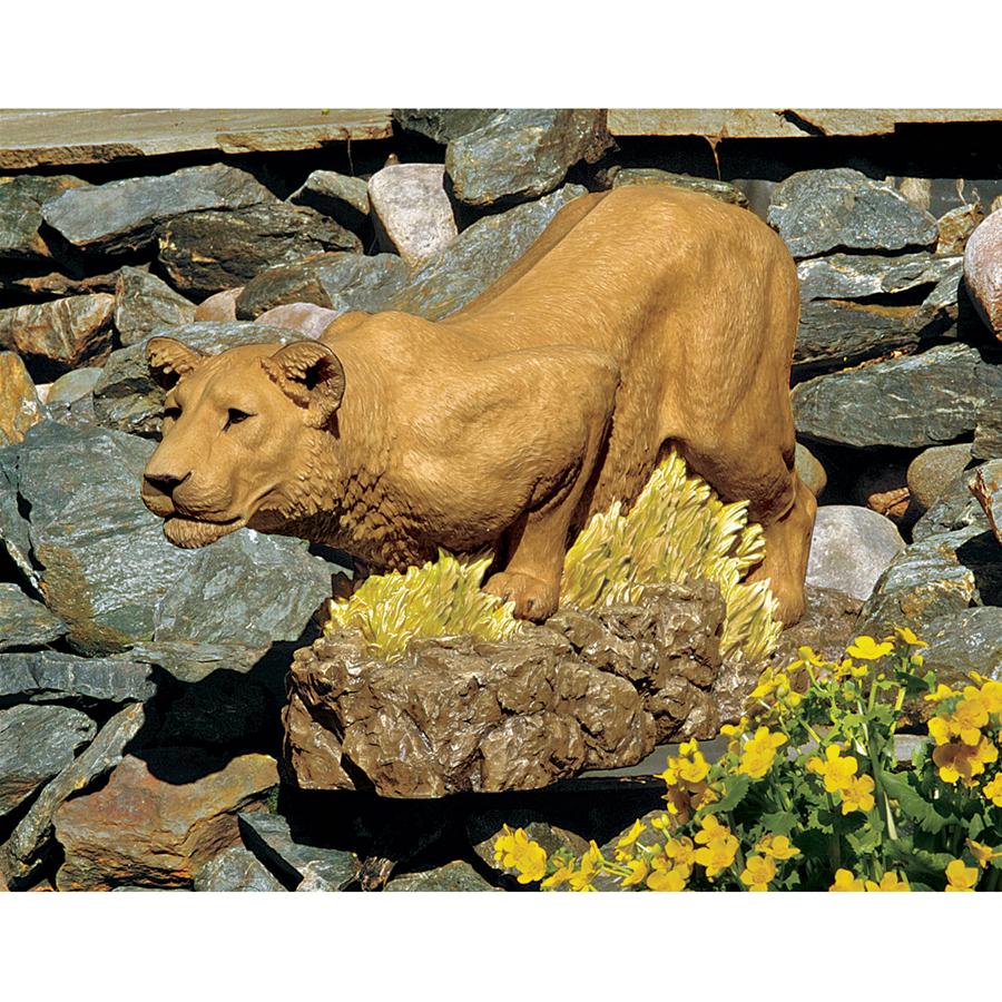 LIONESS ON THE PROWL STATUE NR