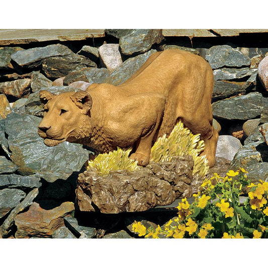 LIONESS ON THE PROWL STATUE NR