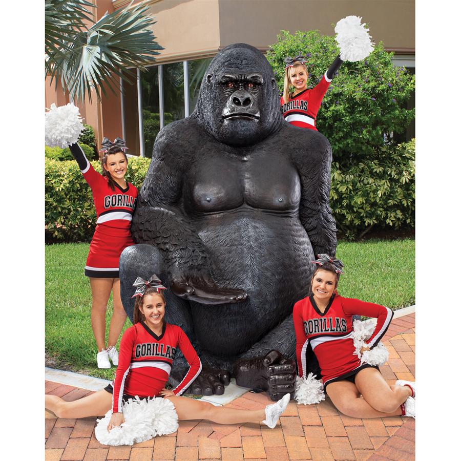 GIANT MALE SILVERBACK GORILLA