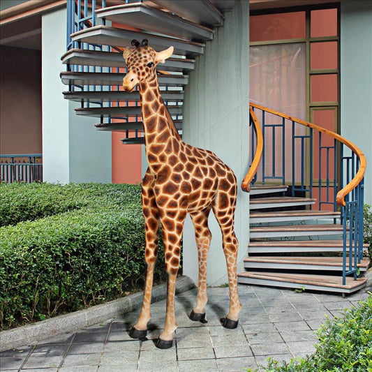 BAAKO GRAND SCALE BABY GIRAFFE STATUE