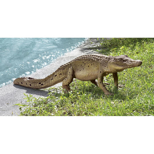WALKING CROCODILE STATUE NR