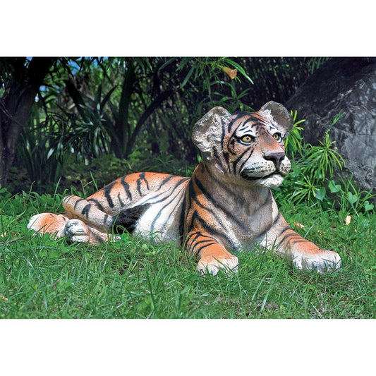 LYING DOWN TIGER CUB NR