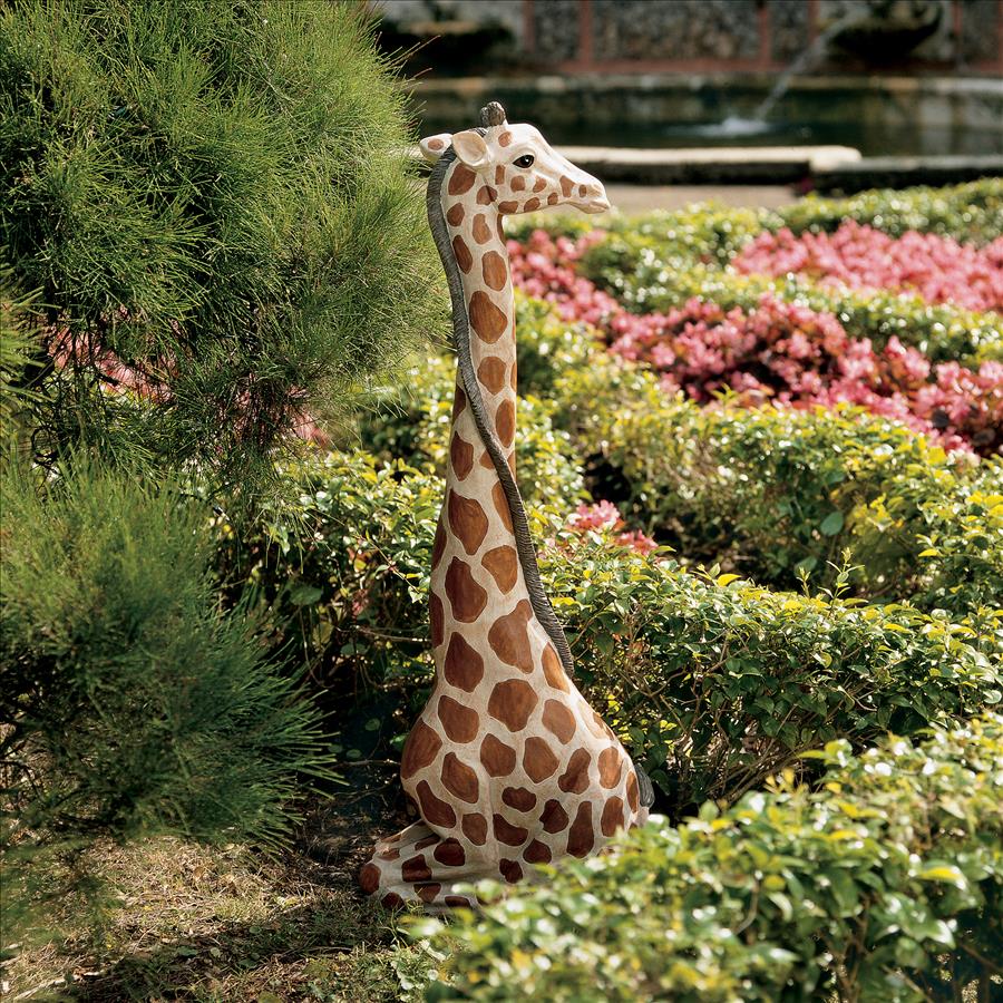 GIGI THE GARDEN GIRAFFE